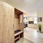 Eleganckie Sun Seasons 24 W świeradowie Zdroju Z Widokiem Na Góry By Renters * Świeradów-Zdrój