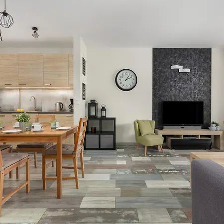 Apartamento Eleganckie Sun Seasons 24 W świeradowie Zdroju Z Widokiem Na Góry By Renters Świeradów-Zdrój