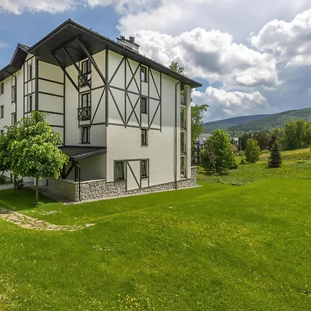 Apartamento Eleganckie Sun Seasons 24 W świeradowie Zdroju Z Widokiem Na Góry By Renters *