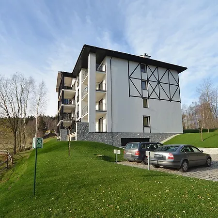 Eleganckie Sun Seasons 24 W Swieradowie Zdroju Z Widokiem Na Gory By Renters * Świeradów-Zdrój