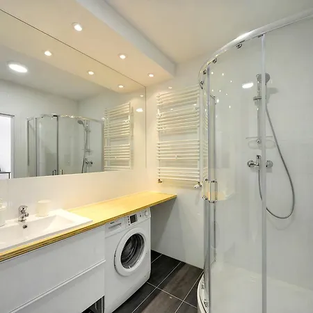 Apartment Eleganckie Apartamenty Sun Seasons 24 W Swieradowie Zdroju Z Widokiem Na Gory By Noclegi Renters