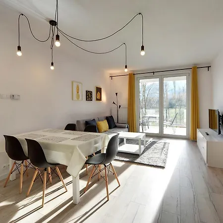 Eleganckie Apartamenty Sun Seasons 24 W Swieradowie Zdroju Z Widokiem Na Gory By Noclegi Renters Apartment *