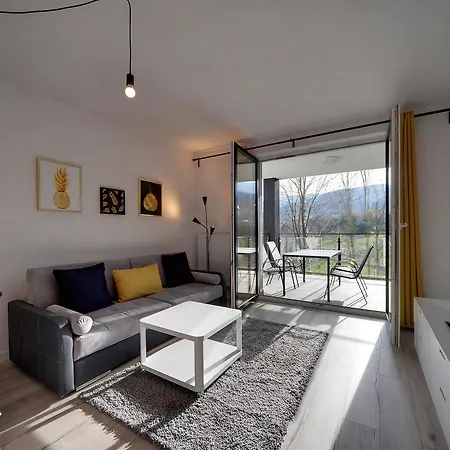 Eleganckie Apartamenty Sun Seasons 24 W Swieradowie Zdroju Z Widokiem Na Gory By Noclegi Renters Apartment Swieradow-Zdroj