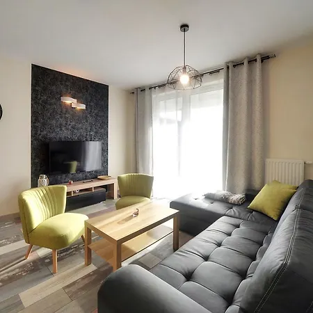 Eleganckie Apartamenty Sun Seasons 24 W Swieradowie Zdroju Z Widokiem Na Gory By Noclegi Renters Apartment *
