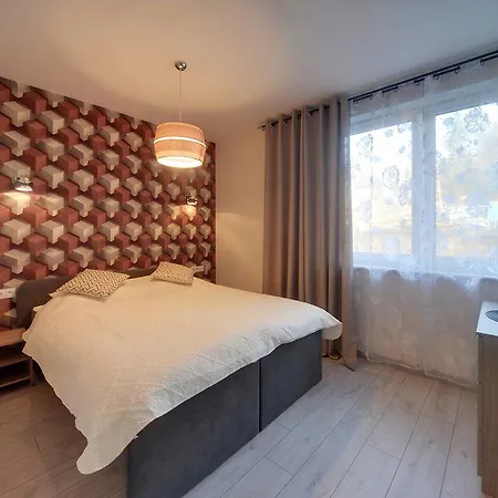 Apartman Eleganckie Sun Seasons 24 W Swieradowie Zdroju Z Widokiem Na Gory By Renters Świeradów-Zdrój