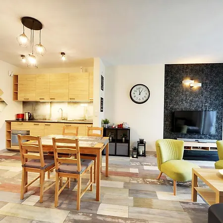 Eleganckie Sun Seasons 24 W Swieradowie Zdroju Z Widokiem Na Gory By Renters Świeradów-Zdrój