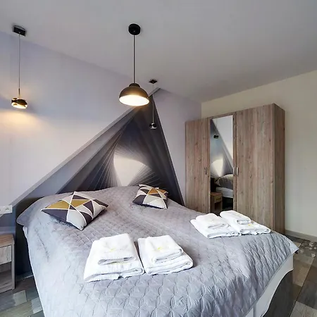 Eleganckie Sun Seasons 24 W Swieradowie Zdroju Z Widokiem Na Gory By Renters Lejlighed *