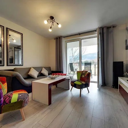 Apartman Eleganckie Sun Seasons 24 W Swieradowie Zdroju Z Widokiem Na Gory By Renters Świeradów-Zdrój