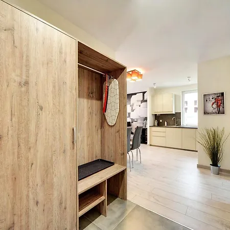 Eleganckie Sun Seasons 24 W Swieradowie Zdroju Z Widokiem Na Gory By Renters * Świeradów-Zdrój