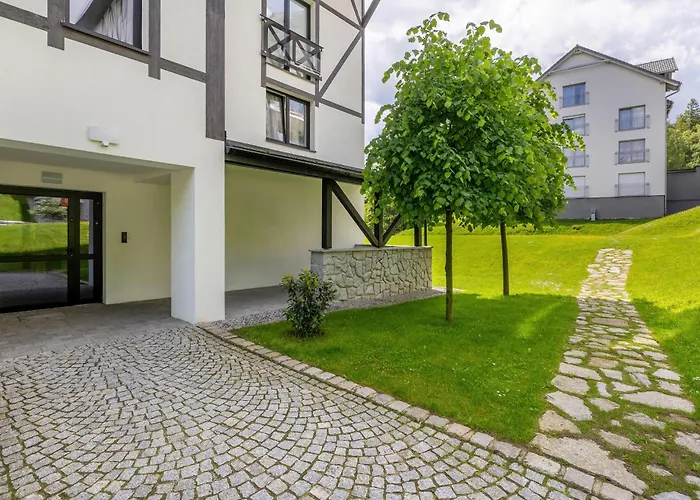 Appartamento Eleganckie Sun Seasons 24 W Swieradowie Zdroju Z Widokiem Na Gory By Renters *