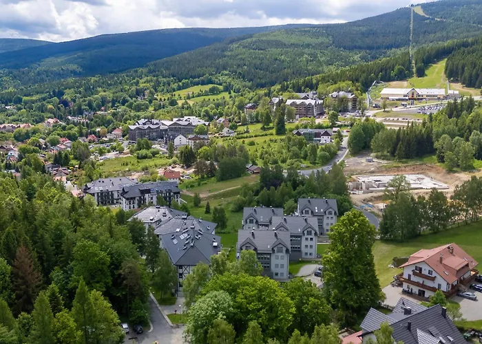 Eleganckie Sun Seasons 24 W Swieradowie Zdroju Z Widokiem Na Gory By Renters Świeradów-Zdrój