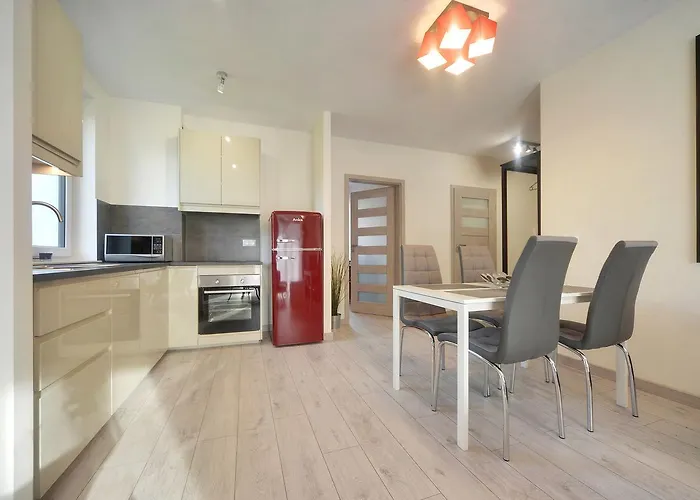 Eleganckie Sun Seasons 24 W Swieradowie Zdroju Z Widokiem Na Gory By Renters Apartment *