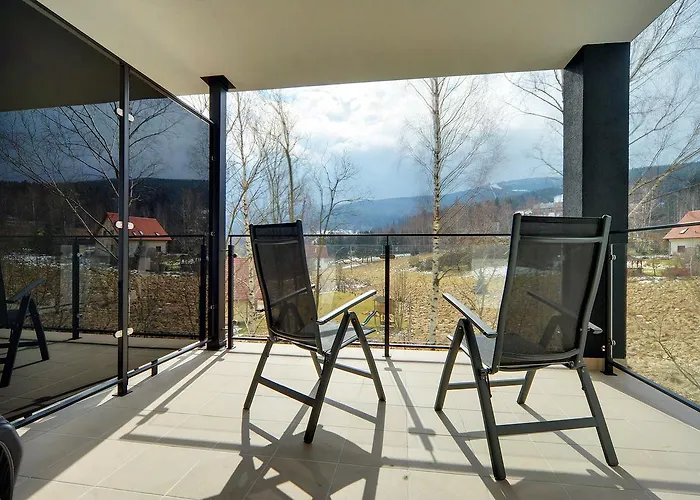 Appartamento Eleganckie Sun Seasons 24 W Swieradowie Zdroju Z Widokiem Na Gory By Renters Świeradów-Zdrój